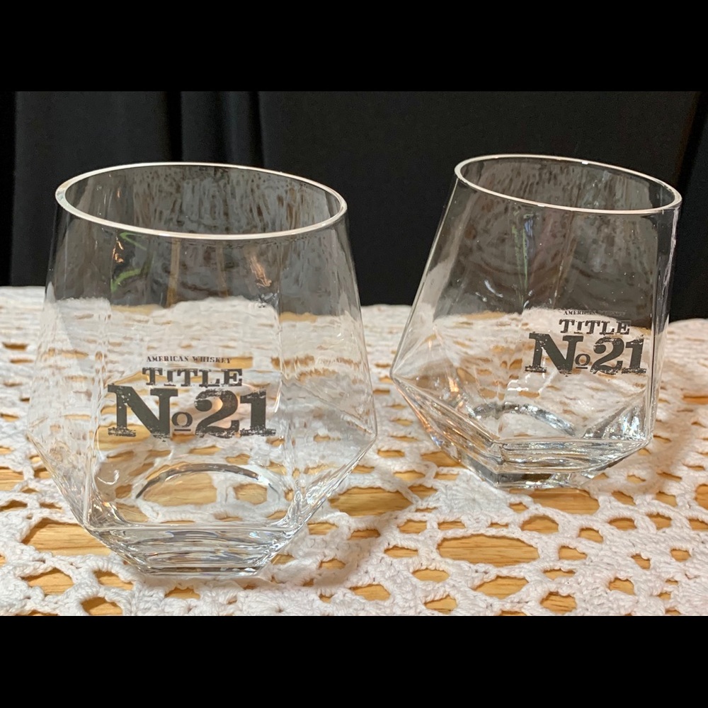 Title No. 21 Geometric Diamond Whiskey Glasses